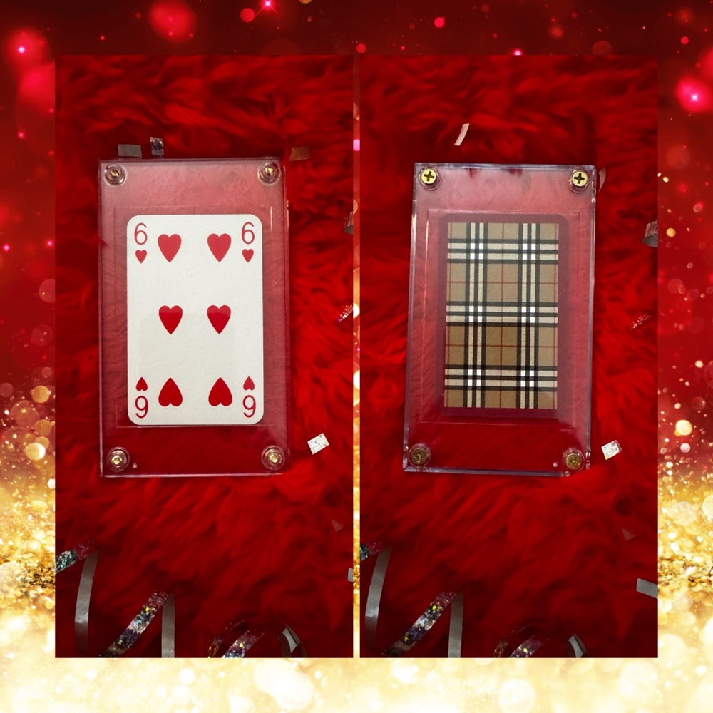 ❤️‍🔥Burberry Nova Check “Limited Edition” Luxe Collectors/Playing Card- 6 of ♥️